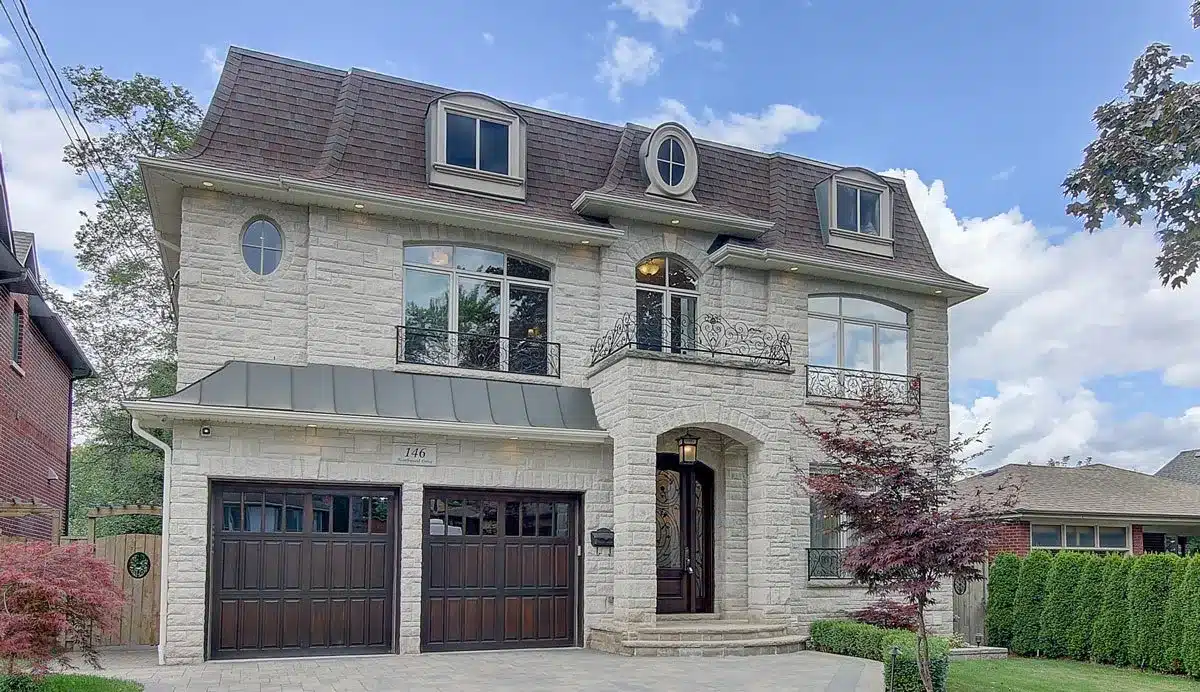 146 Northwood Dr, North York